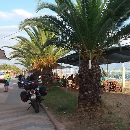 Cozy In Greece 弗洛伊塔